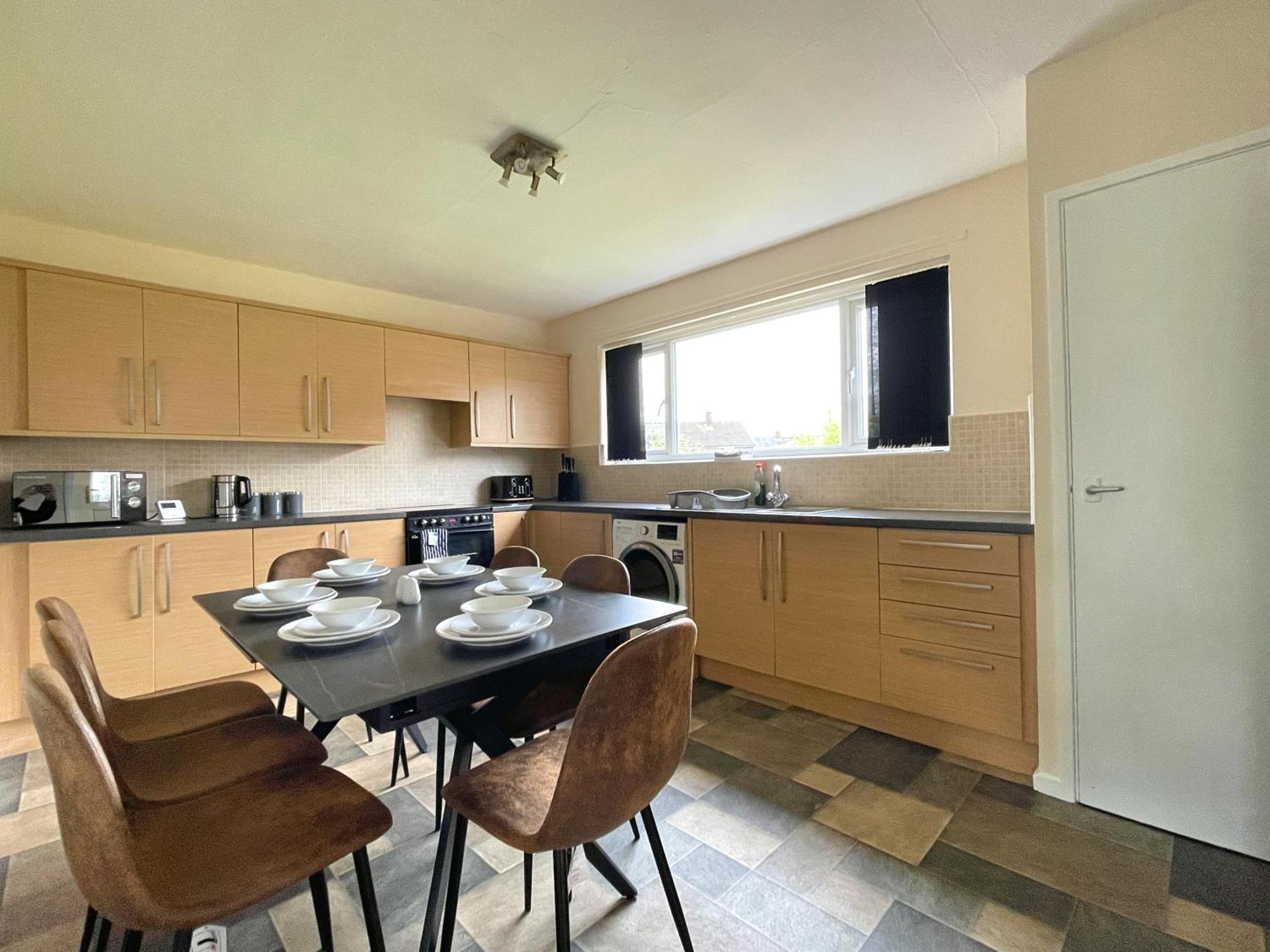 Stunning 3 Bedrooms House With Garden And Free Parking Barnsley Esterno foto